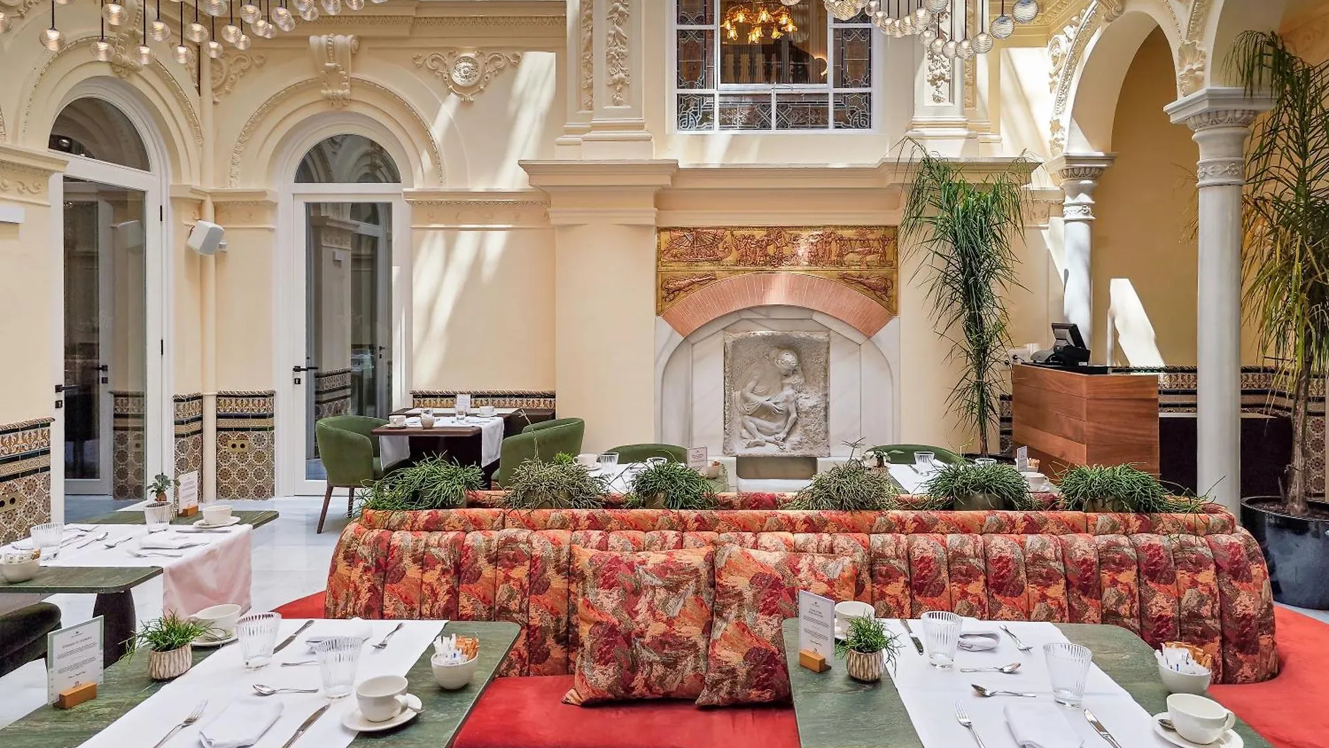 *****  Palacio Gran Via, A Royal Hideaway Hotel Granada Spain