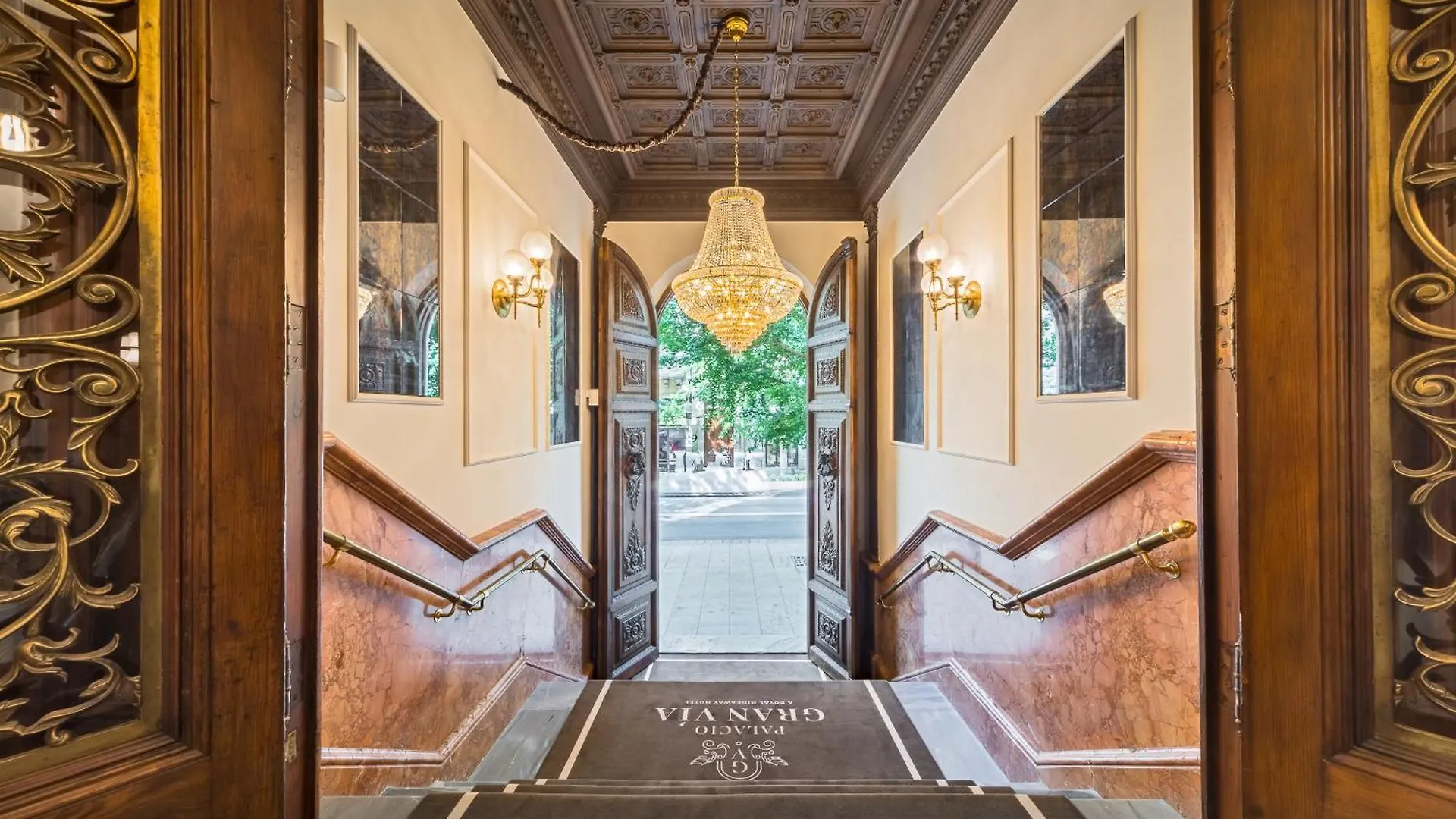 *****  Palacio Gran Via, A Royal Hideaway Hotel Granada Spain