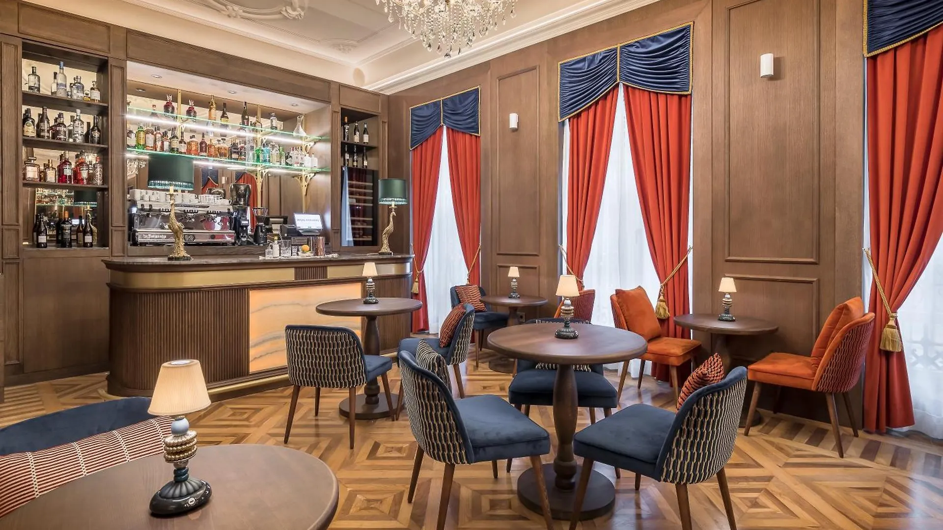 גרנדה Palacio Gran Via, A Royal Hideaway Hotel 5*,